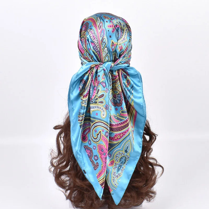 Le Foulard en Soie